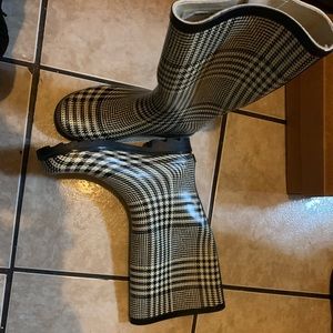 Brand new rain boots